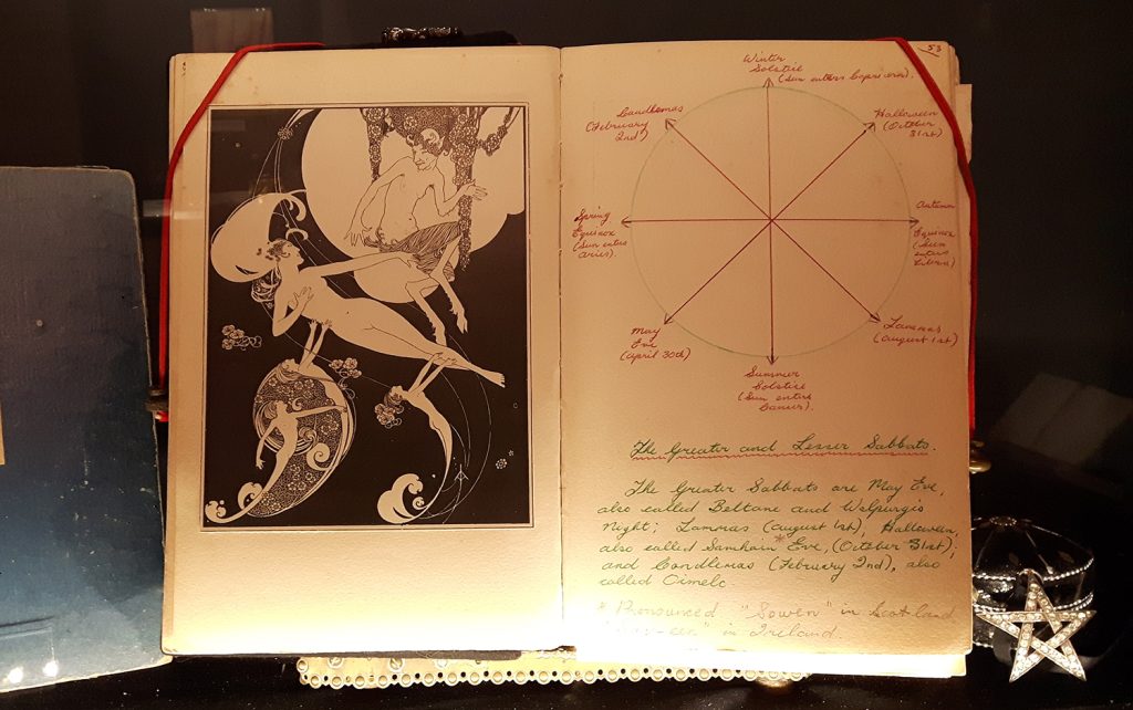 El Libro de Sombras de Doreen Valiente.